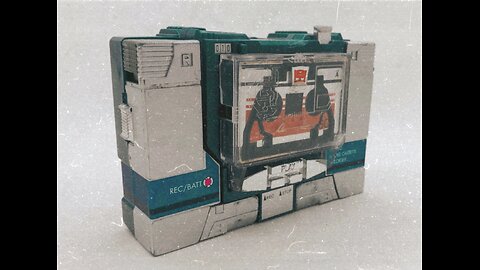 Transformers G1 Soundwave with Laserbeak and Ravage (Reissue)