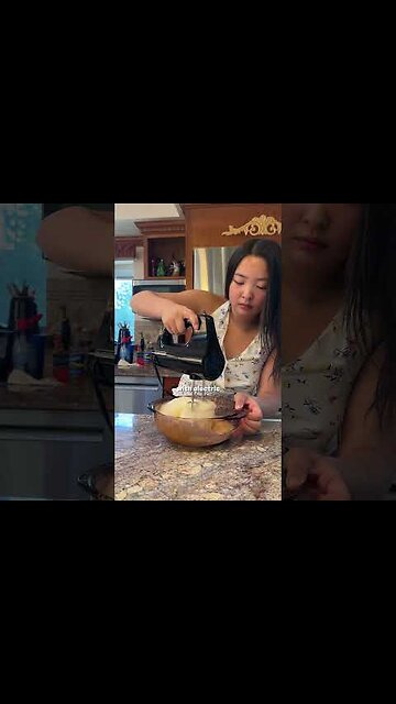 Making Whipped Honey
