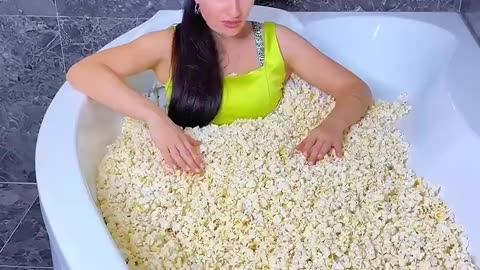 From Small To Really Giant Pop Corn #katebrush #funny #shorts