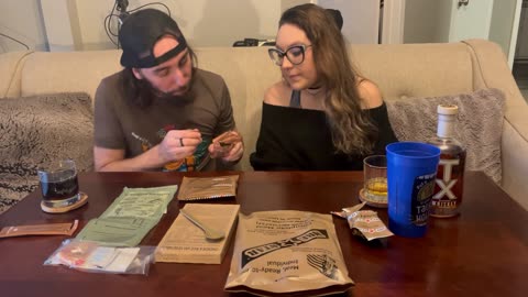 MRE star menu 4 Review / she tried an MRE for the first time