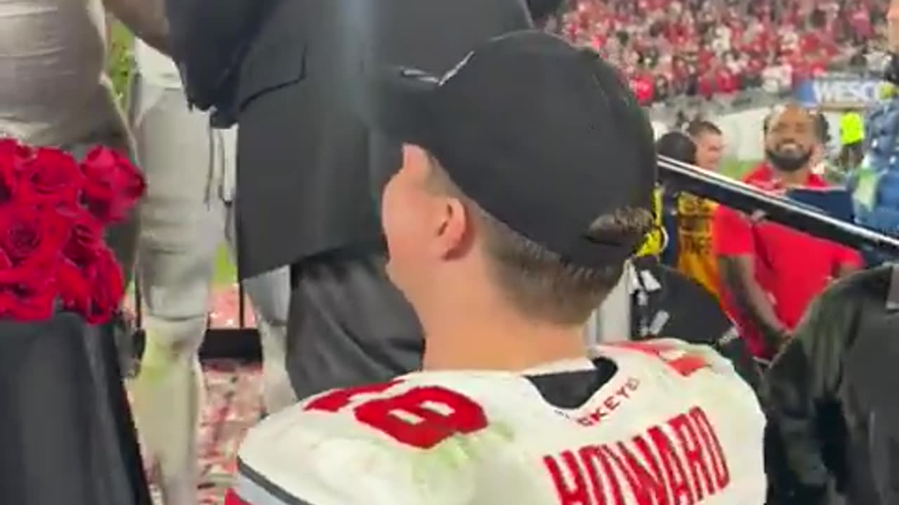 Ohio State QB Will Howard is bizarrely not allowed on stage after his Rose Bowl win...