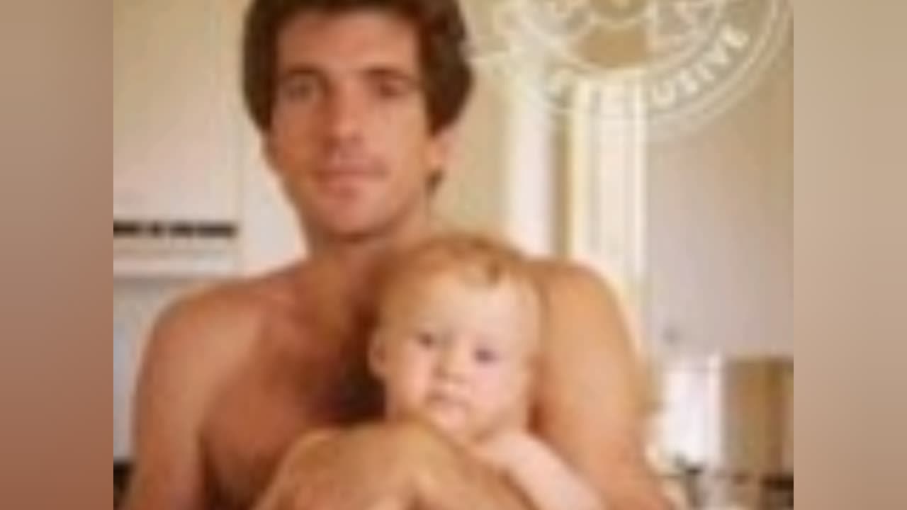 JFK JR IS ALIVE AND HE IS OUR 19TH VICE PRESIDENT OF THE REPUBLIC & GOING TO BE OUR VICE PRESIDENT AGAIN!