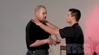 Green Beret Teaches Pressure Points To Control Anyone-Size Doesnt Matter