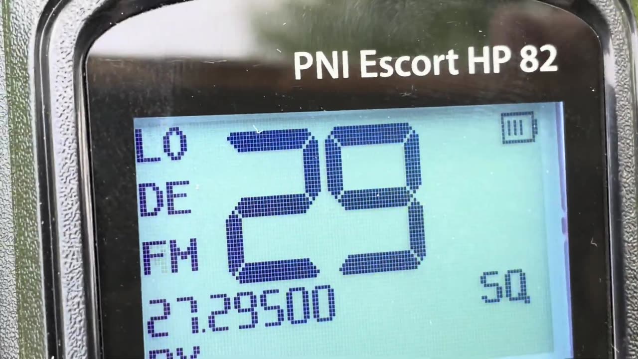 27.925 - Russian Taxi Radio Dispatch QRM UK FM CB 27.92125 [G8JNJ SDR 12 01