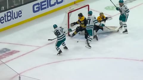 NHL - JUST A REMARKABLE SEQUENCE OF SAVES FROM JOONAS KORPISALO! 😱
