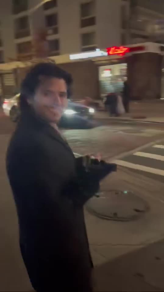 Hannah Miller and Tovi Rose tear down pictures of current hostages