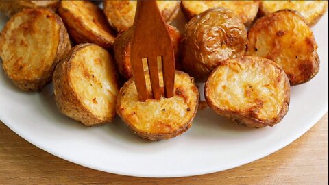 Perfect Roasted Potatoes Recipe :: Super Crispy