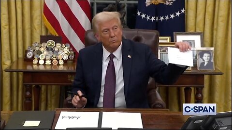 Trump Finds A Note From Biden With The Help of Peter Doocy