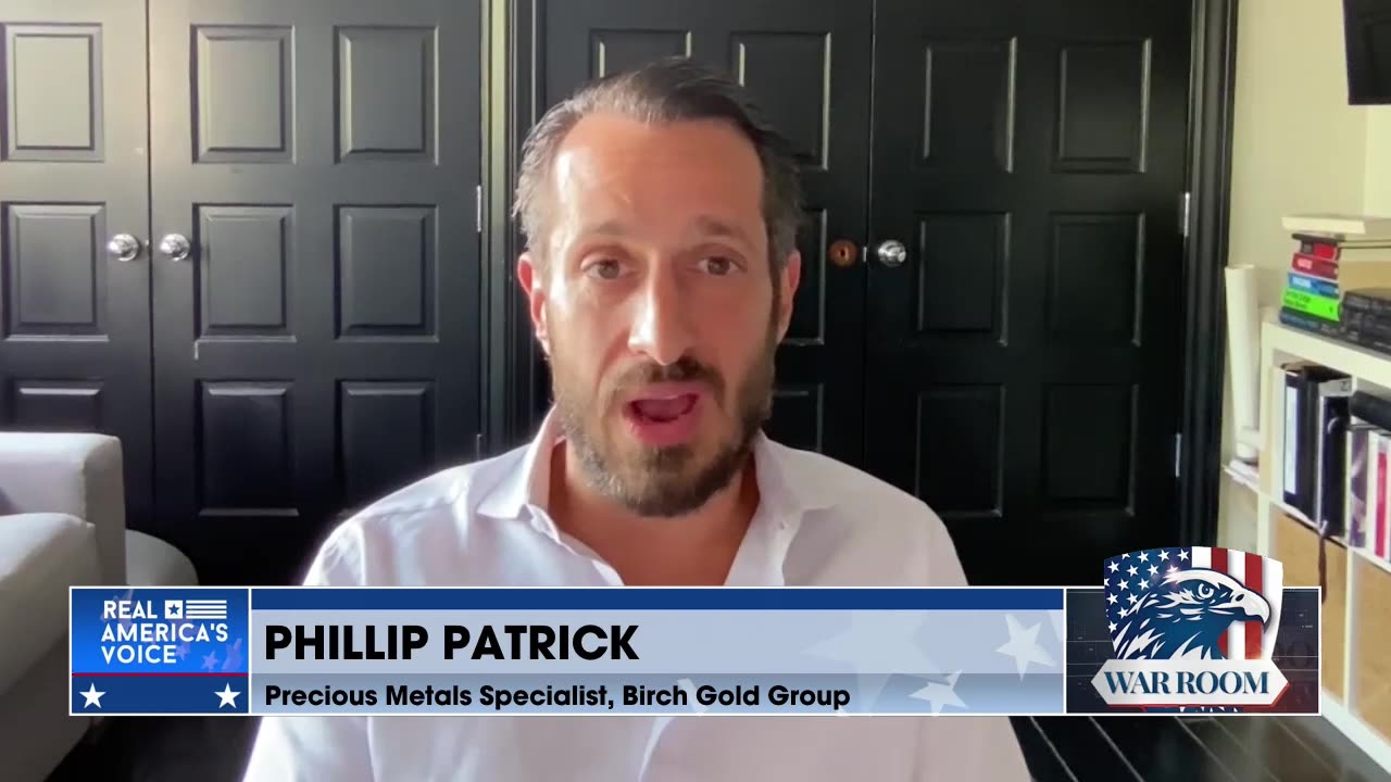 Phillip Patrick: “China’s Insurance Regulators Are Being Pressured To Buy More Gold”