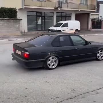 BMW drifting