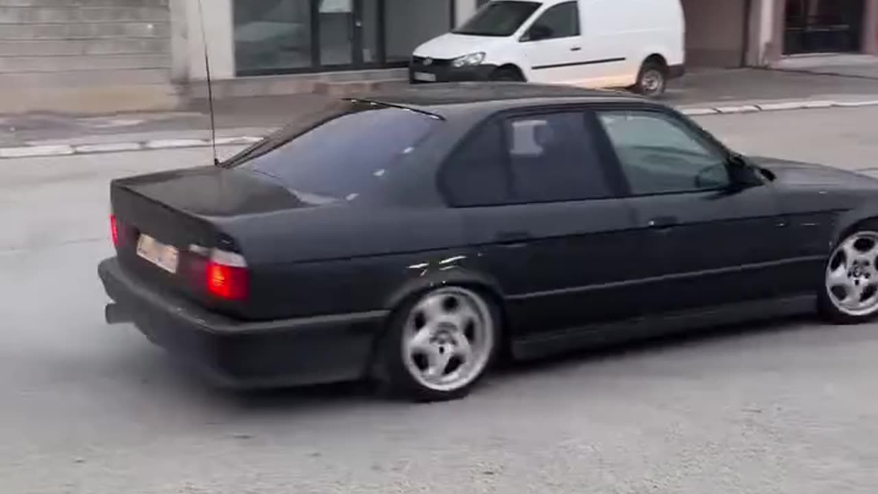 BMW drifting