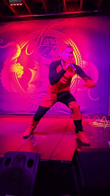 B. Totty - Escape Me (live)