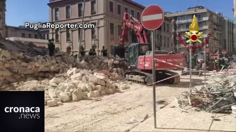 Bari: ritrovata viva la donna sotto le macerie dell'edificio crollato, al via al recupero