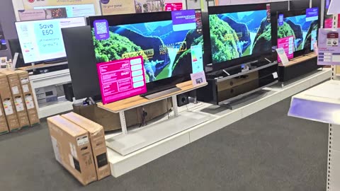 They did not have my 65-inch Sony TV in Currys but hear is a quick tour of Clacton Essex store