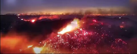 California Wildfire Disaster: Hollywood on Edge as Fire Rages Across 40,000 Acres!