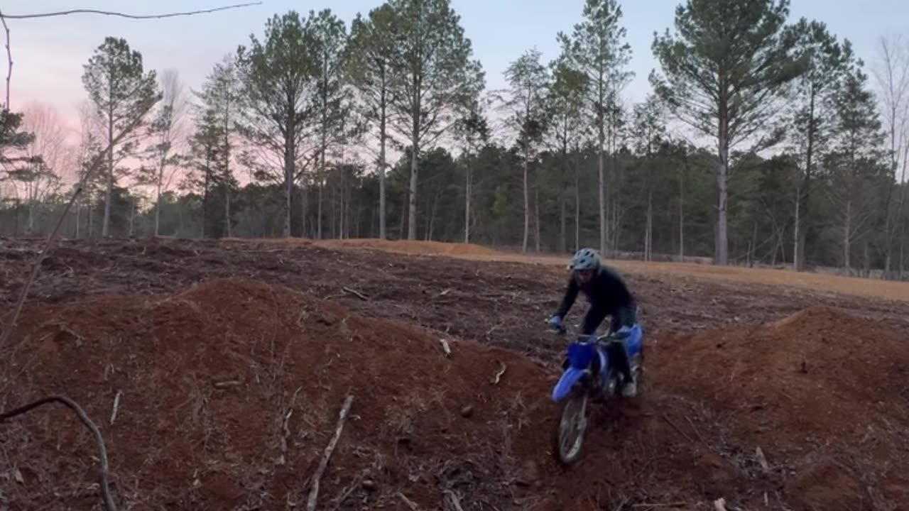 Short - Riding my TTR 125 in a construction site