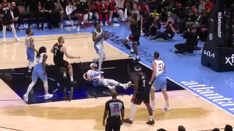 NBA - OH MY GOODNESS THIS IN-AND-OUT DRIBBLE 😱😱😱 JALEN GREEN TOO NICE WITH IT!