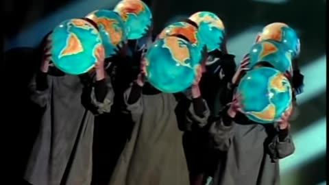 Belinda Carlisle - Heaven Is A Place On Earth (Official Video)