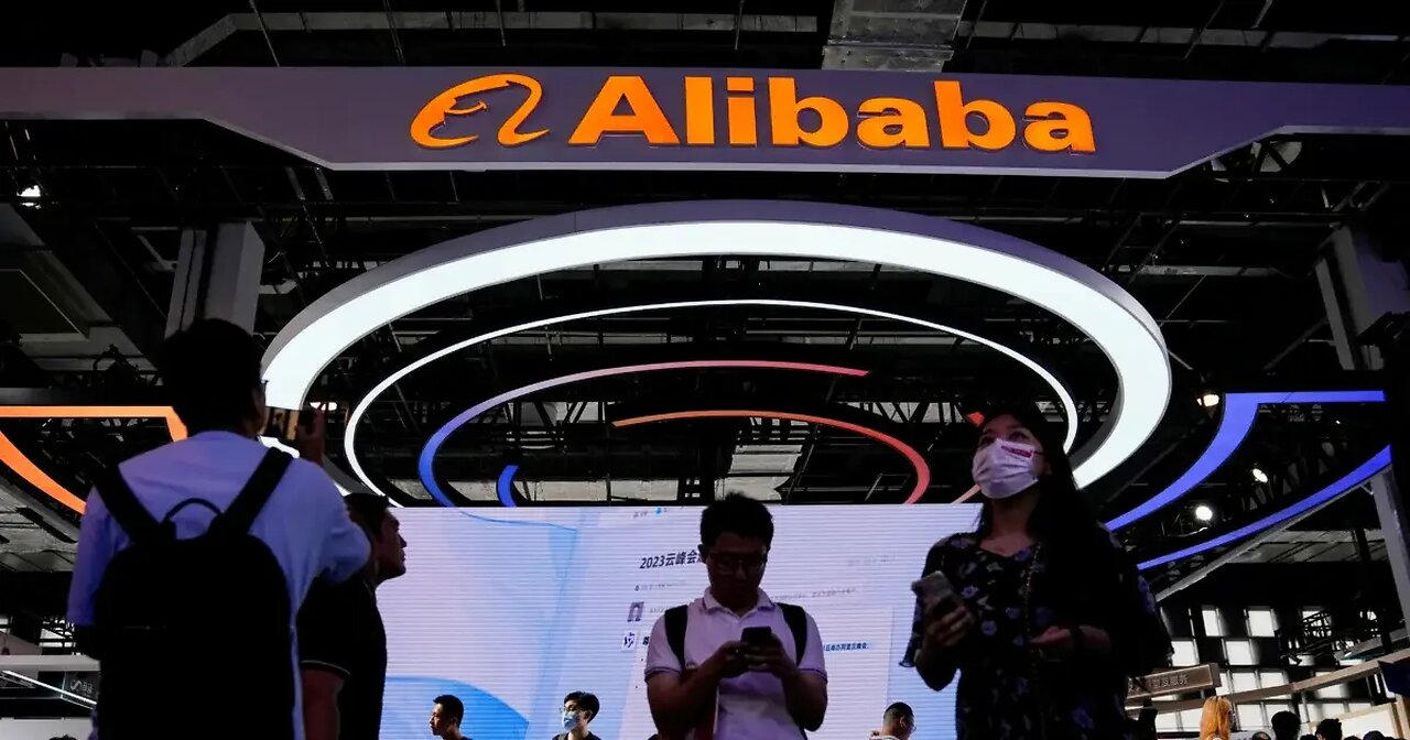 China’s Xi Holds Rare Meeting With Business Leaders | Trailer