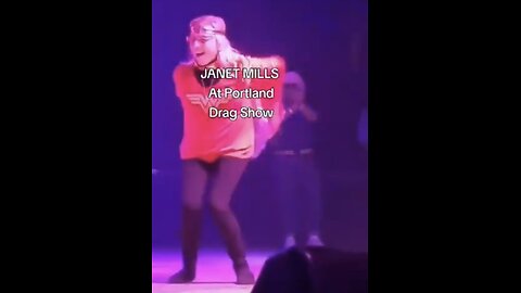 GOVERNOR OF MAINE🧛📸PERMORMS AT PORTLAND DRAG-SHOW👩‍🎤💫