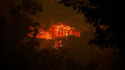 Massive Wildfires Rage in Pacific Palisades, California – Apocalyptic Scenes Unfold 🇺🇸