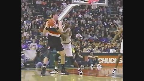 Arvydas Sabonis 16 Points 4 Ast @ Sonics, 1999-2000.