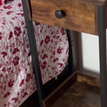 Stylish Rustic End Table Review, Perfect for Any Home Or Office!