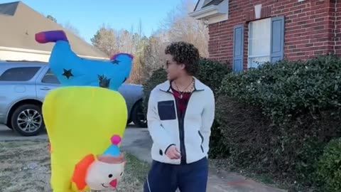 Making my bf & his brother think I bought a lawn inflatable, but I scare them instead