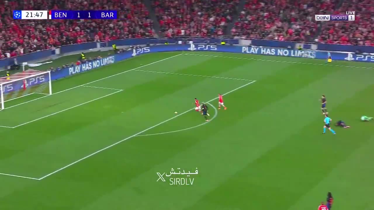 VANGELIS PAVLIDIS CAPITALIZES ON A MASSIVE ERROR AT THE BACK