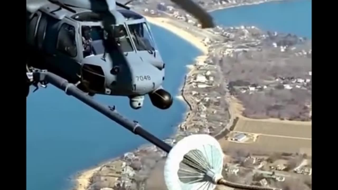 Watch How Helicopter Inflight Refueling #Flying #Aviation #AeroArduino
