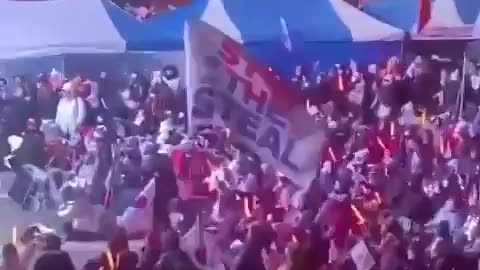 🇰🇷BREAKING NEWS: Supporters of former South Korean President Yoon Suk