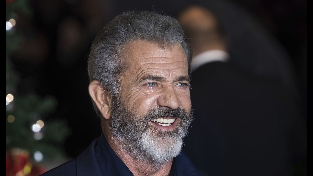 Braveheart. Mel Gibson Tours the Burned Remnants of His Malibu Home