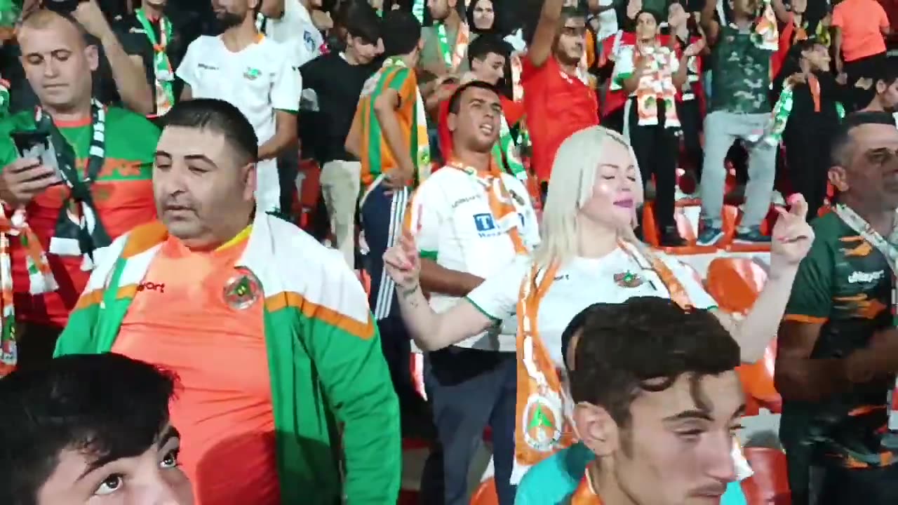 What a beautiful girl in the middle of Alanyaspor _fans