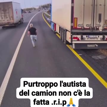 Camionista morto stecchito.