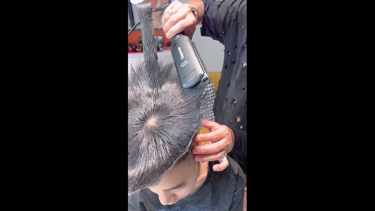 viral hair style | viral hair cutting | viral fashion ideas | unique hair cut | frying pan style