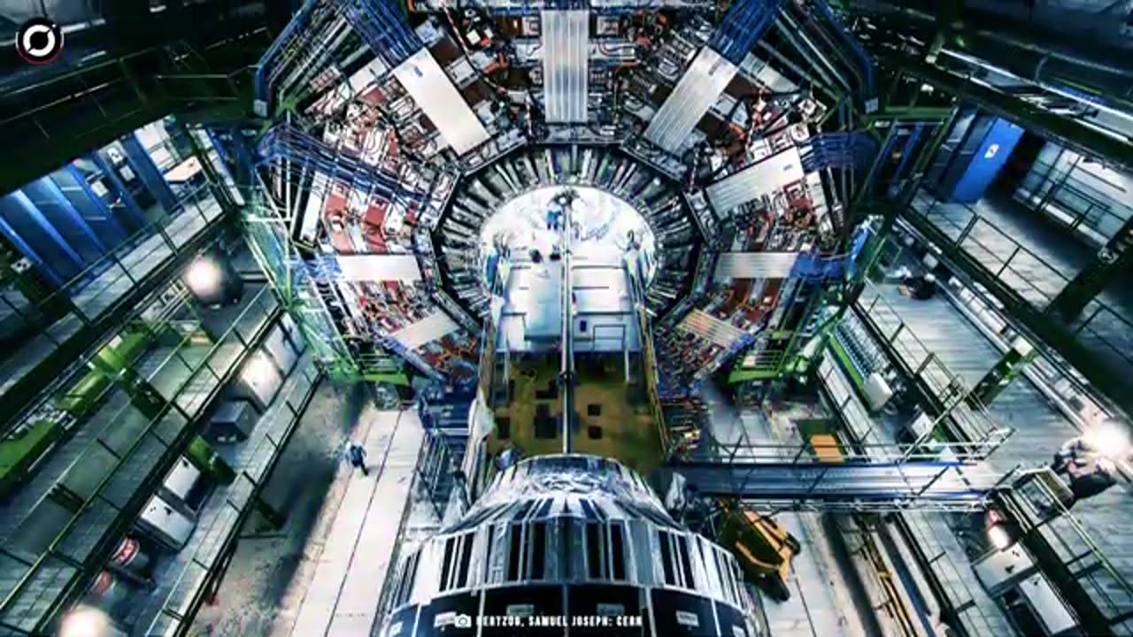 BREAKING : Un scientifique du CERN affirme avoir ouvert un portail vers une autre dimension !