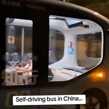 Self-Driving Bus 🚎🫠