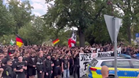 “Auslander raus!” German patriots don't want fake asylum seekers.