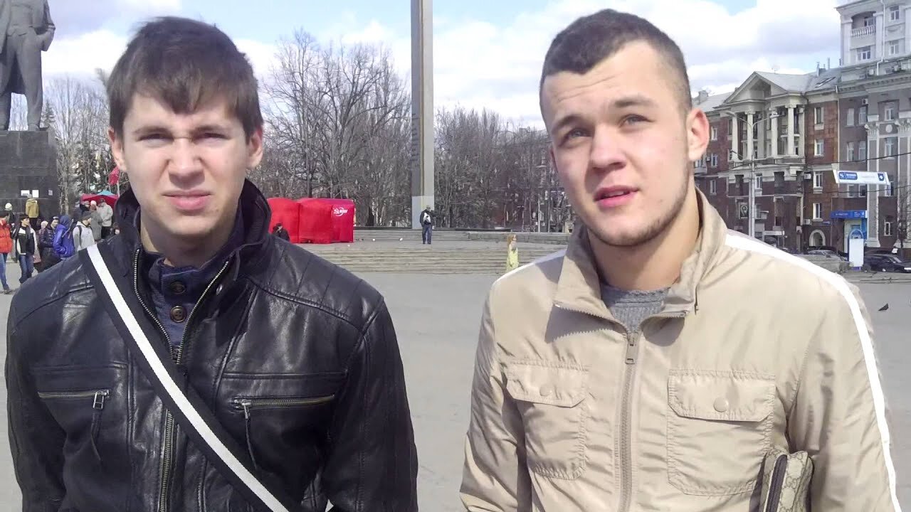 2014-03-12 - ⚠️ Ukraine crisis 2014: Donetsk Streets - 'our country is broken'