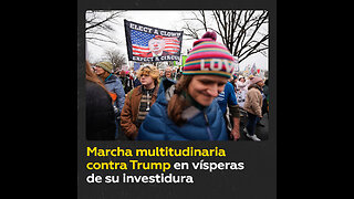 Miles de personas protestan contra la investidura de Trump en Washington D.C.