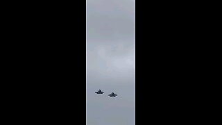 F35 fighter jets flying overhead