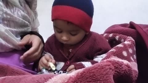 Yahya eating chips