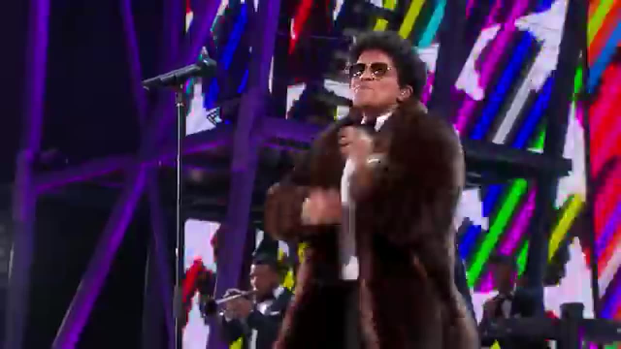 Bruno Mars - Chunky (from the Victoria’s Secret Fashion Show) (Official Live Performance)