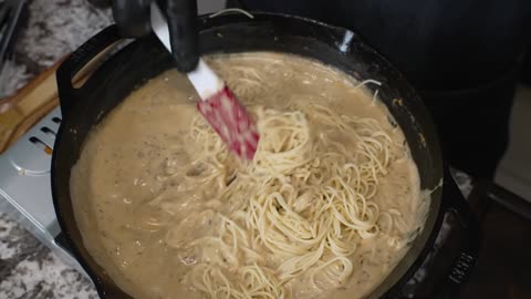 Simple and Creamy One-Pot Chicken Spaghetti