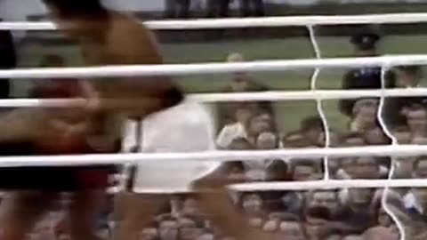 Muhammad Ali vs Alvin Lewis
