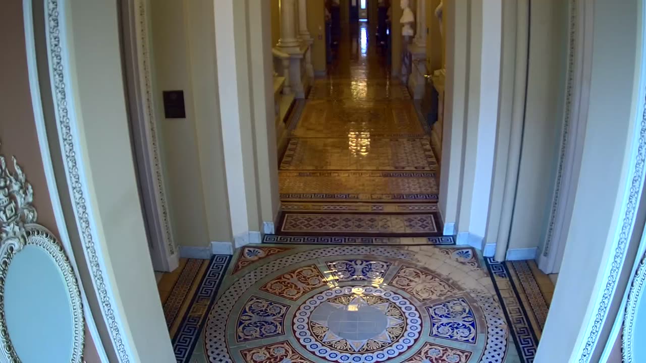 0205USCS02WestStairsnearS221_2021-01-06_10h00min01s527ms.mp4