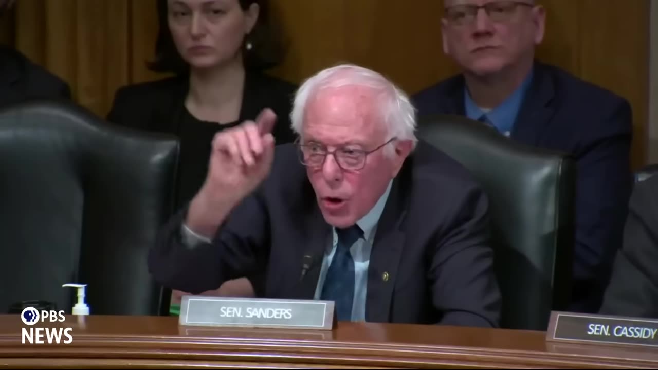 🚨 Bernie Sanders GRILLS RFK Jr. in Heated Confirmation Showdown! 👀🔥