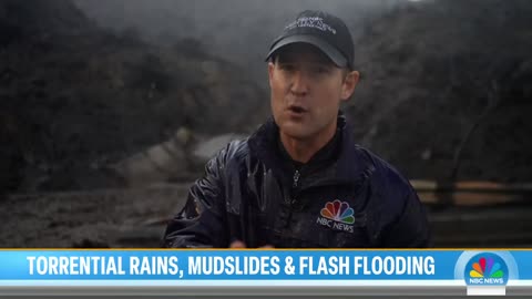 Torrential rain triggers mudslides in California, sweeping cars away