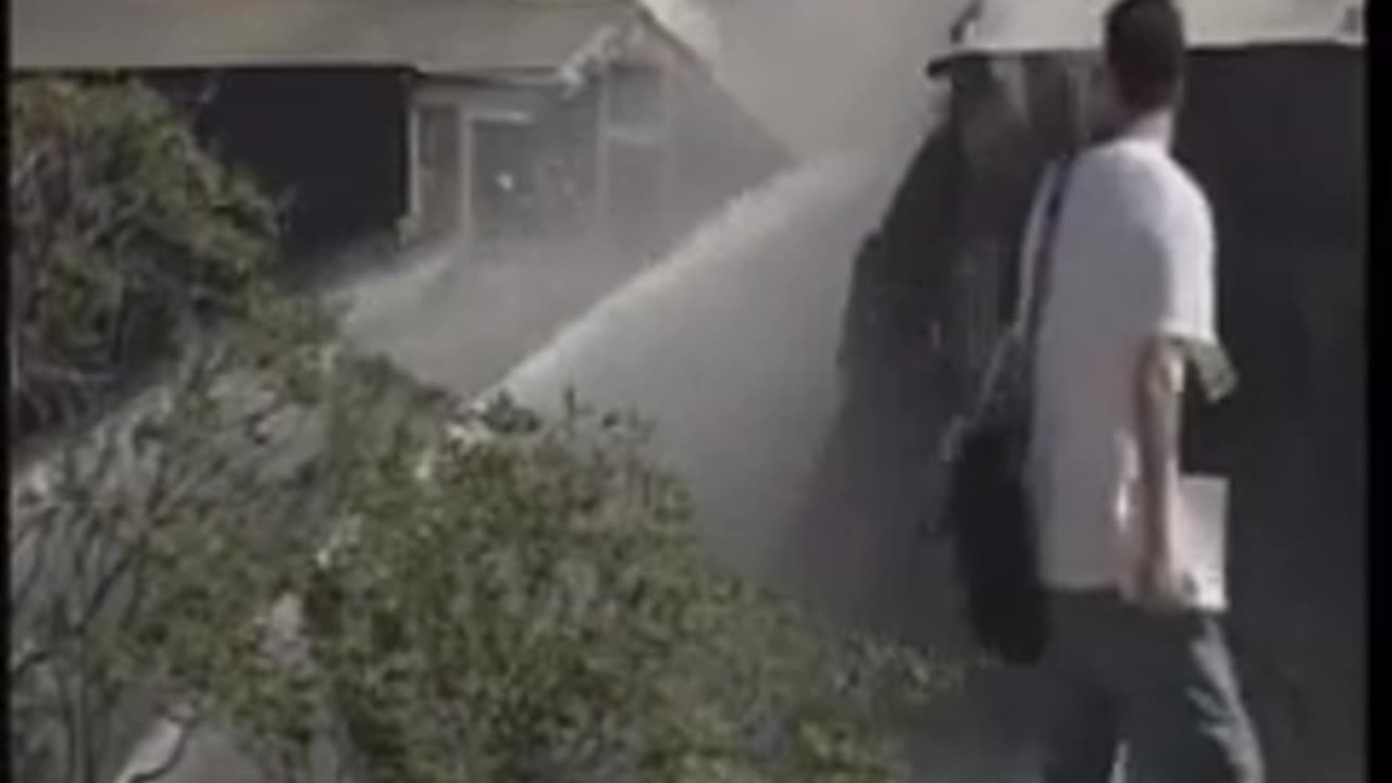 911 Pentagon - Two Smaller Explosions After Initial Explosion, Three Explosions Altogether