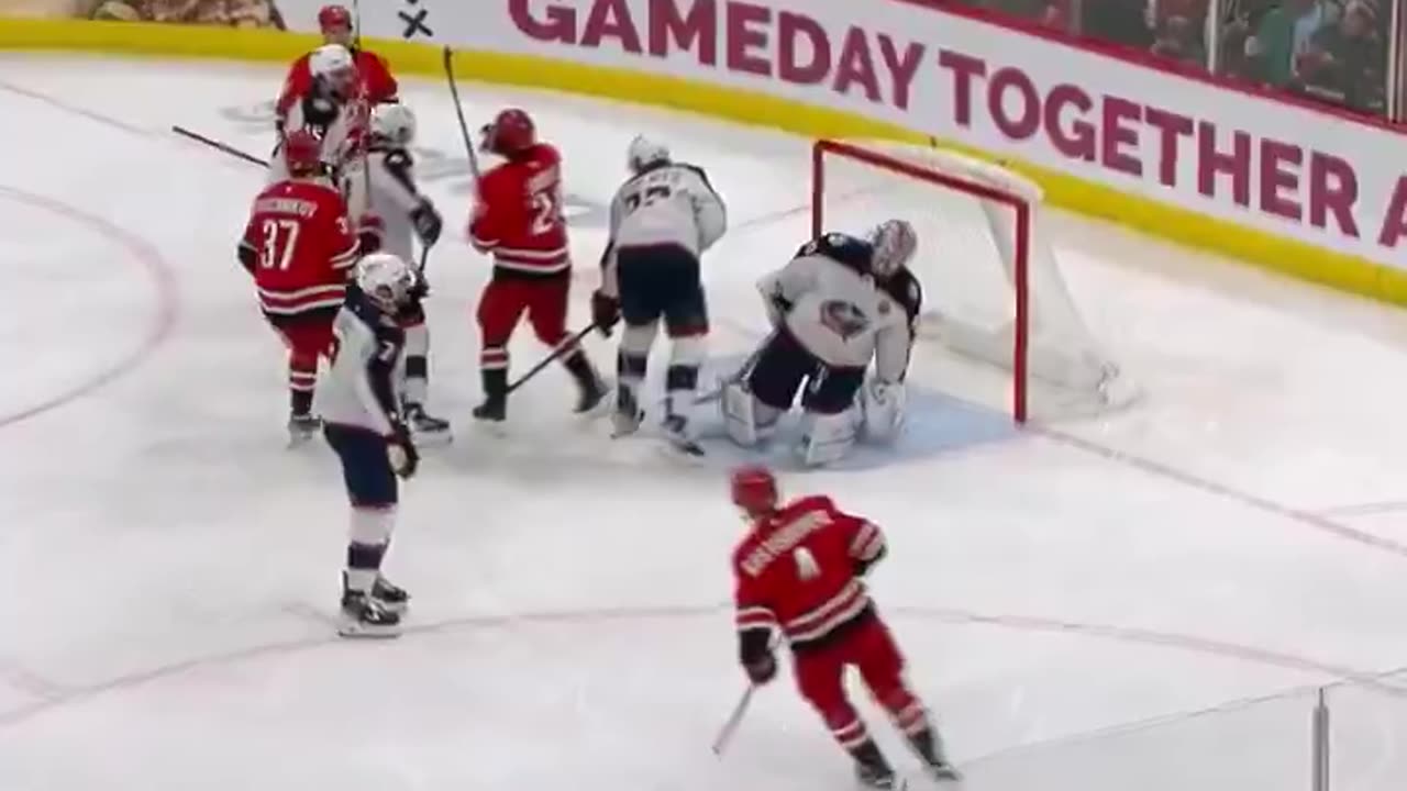 "20-24 Connection Strikes Again! 😮 #Canes"